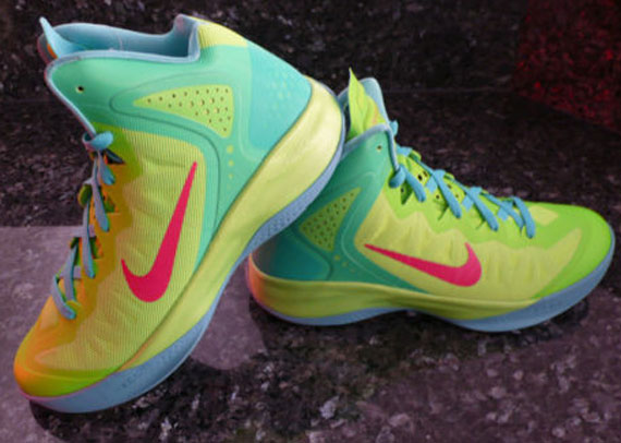 Nike WMNS Zoom Hyperenforcer – Green – Yellow – Pink | Sample