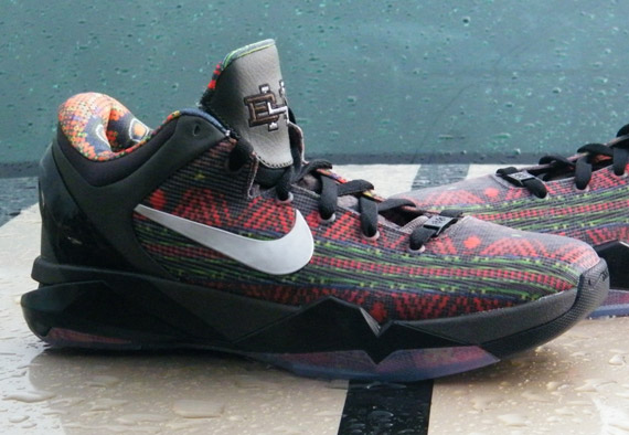 Nike kobe 7 kids hot sale black