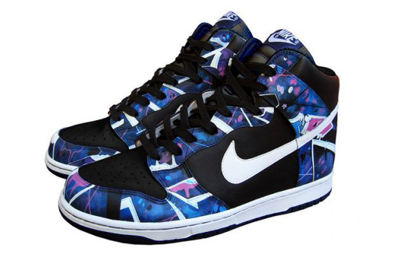 This Custom What The Nike Dunk Takes Inspiration From The City Of New  York •