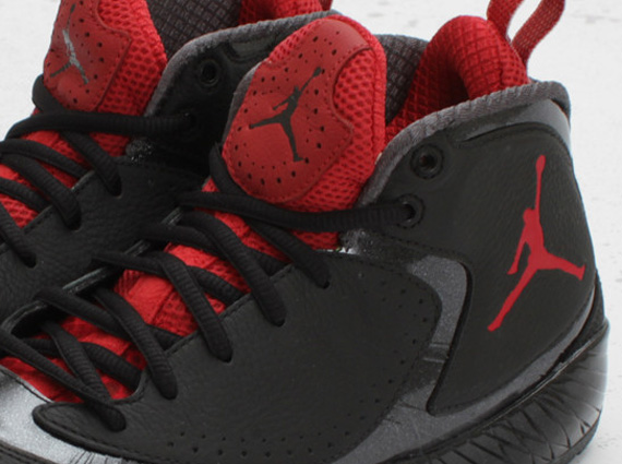 Air Jordan 2012 ‘Bred’ – Arriving @ Retailers