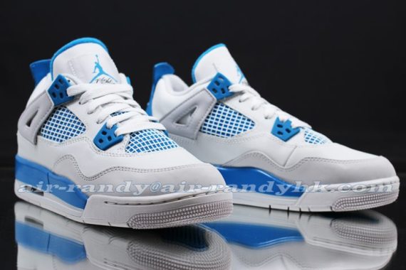 Air Jordan IV Retro GS 'Military Blue' - SneakerNews.com