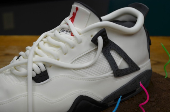 Air Jordan Iv White Cement Cake 2