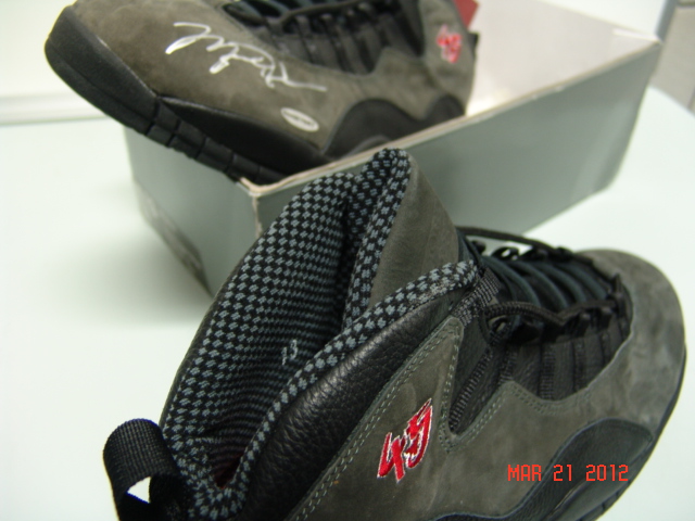 Air Jordan X Shadow Og Autographed 45 Sample 03