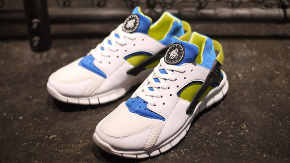 Permanentemente presupuesto Considerar Nike Huarache Free 2012 - White - Soar - Cyber - SneakerNews.com