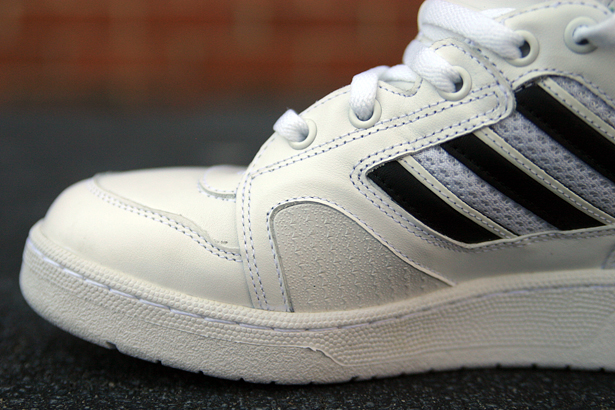 jeremy-scott-adidas-originals-js-instinct-hi-white-black-12 Jeremy Scott Adidas Originals Js Instinct Hi White Black 12