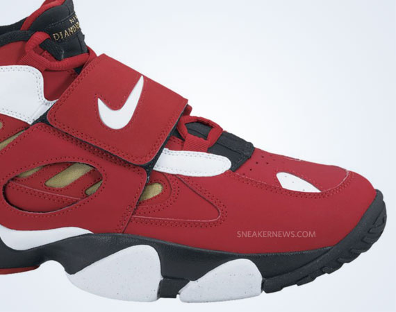 Nike Air Diamond Turf Ii Varsity Red White Metallic Gold Release Date 2