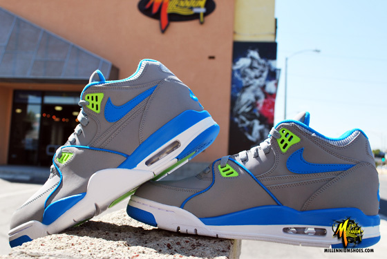 Nike Air Flight 89 Stealth Neptune Blue Action Green 2