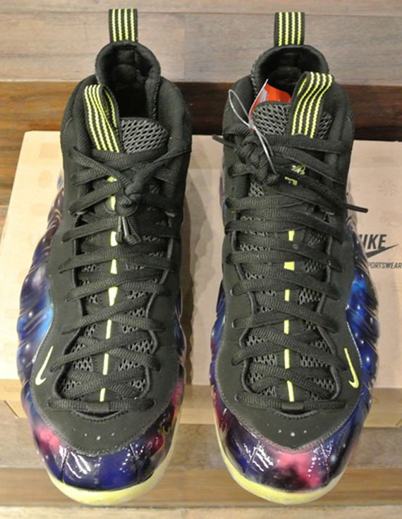 Nike Air Foamposite One Electro Galaxy Customs 4