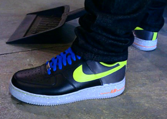 Nike Air Force 1 Low – Black – Yellow – Cement