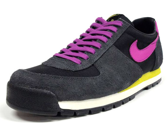 nike half zip running women sneakers Black Pink Yellow 21