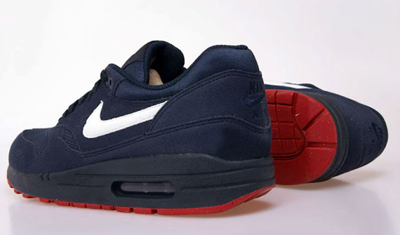 Nike Air Max 1 Obsidian University Red 6