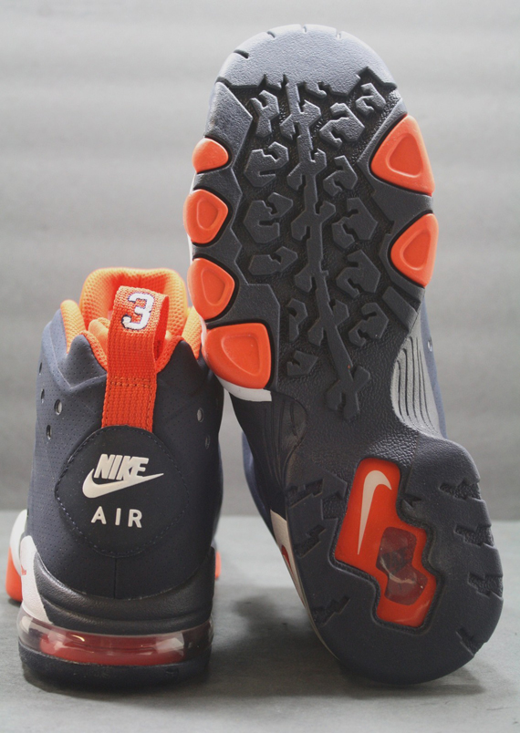 Nike Air Max Barkley Obsidian Team Orange 4
