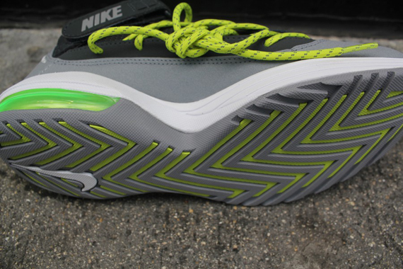Nike Air Max Shake Evolve Anthracite Stealth White 9