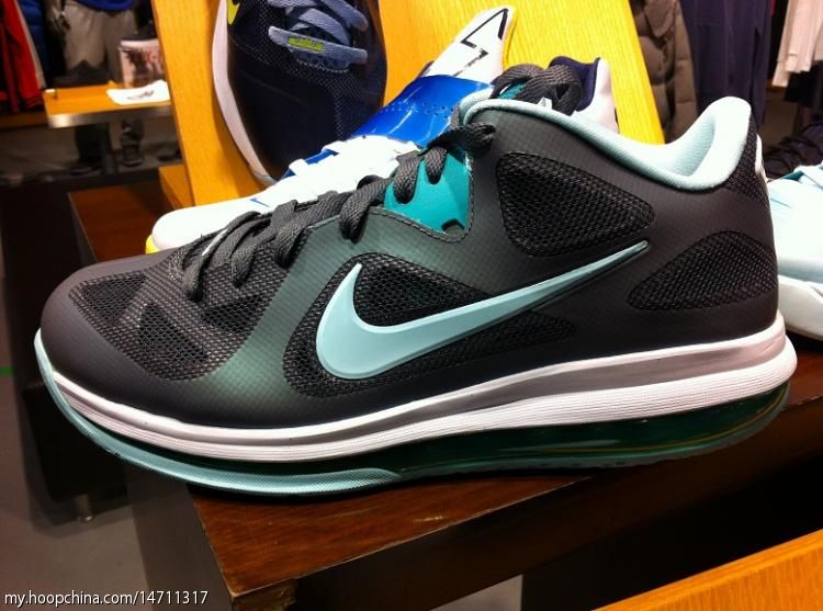 Nike Lebron 9 Easter New Photos 1