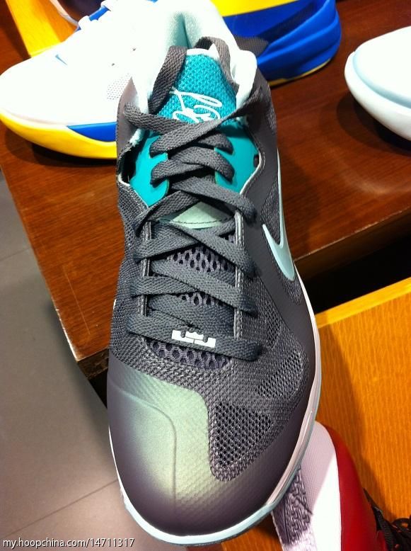 Nike Lebron 9 Easter New Photos 2