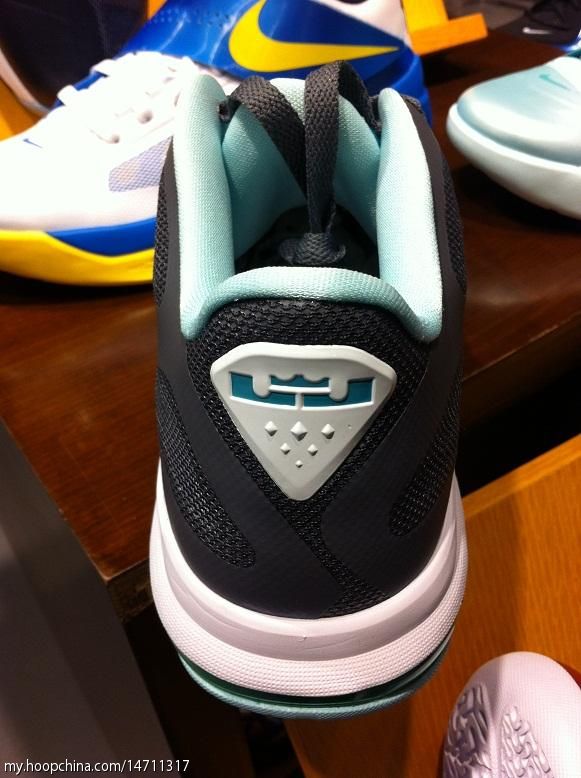 Nike Lebron 9 Easter New Photos 4