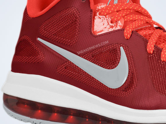 Nike LeBron 9 Low – Team Red – Challenge Red – Wolf Grey