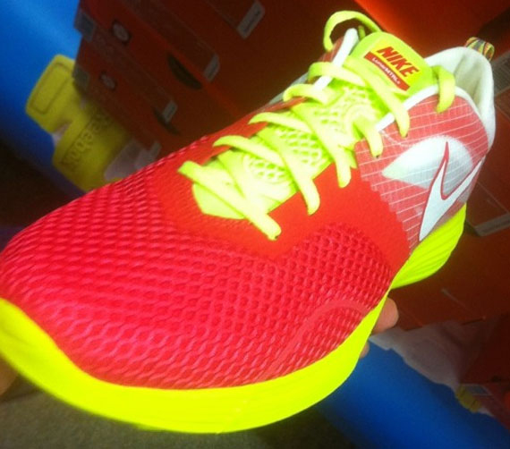 Nike Lunar Montreal Red Volt 3