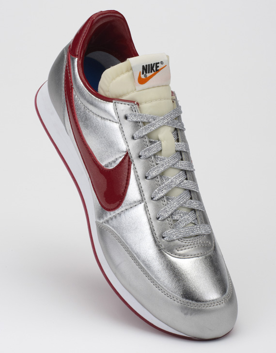 Nike Night Track Tz Silver Red 2