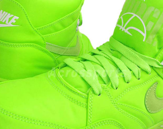 Nike Sky Force 88 Mid TXT ‘Electric Green’