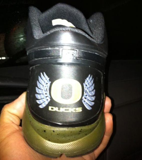 Nke Trainer 1.3 Oregon Ducks Support Our Troops Pe 2