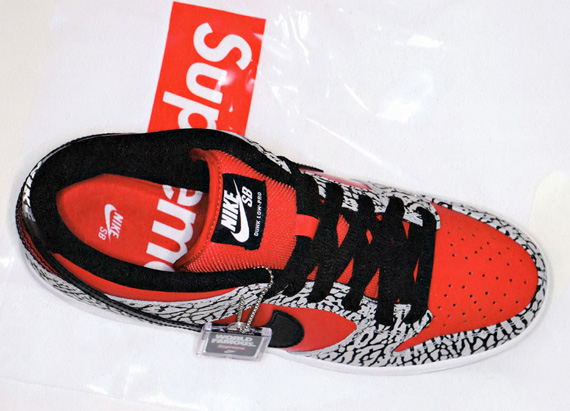 Supreme x Nike SB Dunk Low 2012 - SneakerNews.com