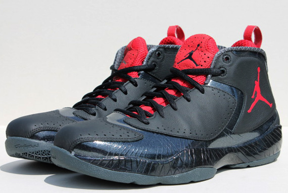 Air Jordan 2012 Black Varsity Red Anthracite Release Reminder 8