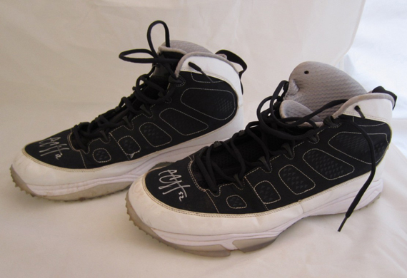 Air Jordan IX - C.C. Sabathia Autographed Game-Worn Turf PE ...