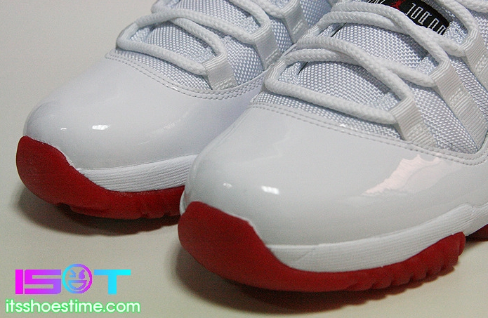 air-jordan-xi-low-white-varsity-red-detailed-images-08 Air Jordan Xi Low White Varsity Red Detailed Images 08