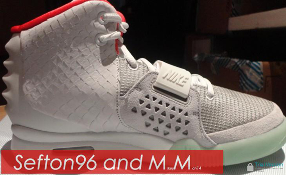 Geno Smith Wears Nike Air Yeezy 2 'Pure Platinum' - Sports Illustrated  FanNation Kicks News, Analysis and More