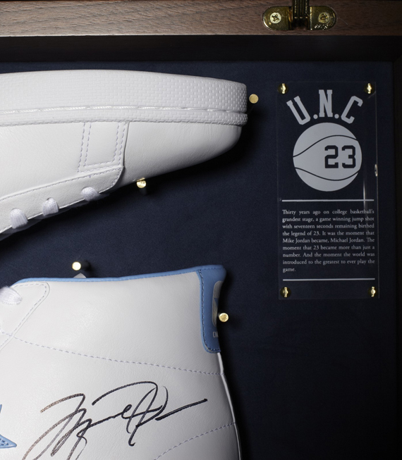 Michael Jordan x Converse Limited Signed Commemorative Pack (UNC) 1/30