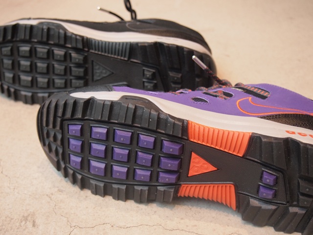 OLYMPUS DIGITAL CAMERA Nike Acg Oze Mid Gtx 2