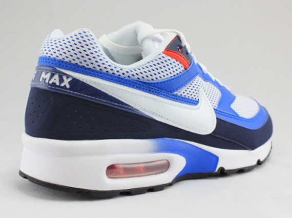 Nike Air Classic BW - White - Blue - Orange