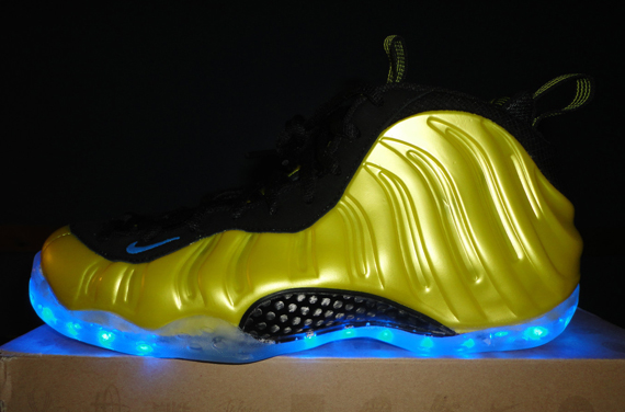 light up foamposites