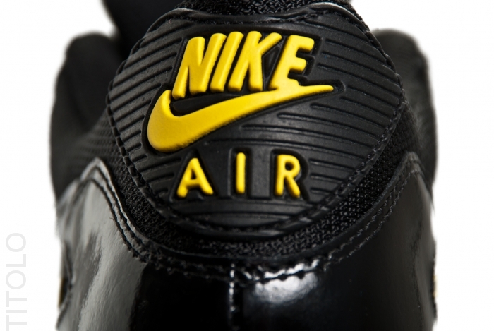 nike-air-max-90-black-golden-sash-01 Nike Air Max 90 Black Golden Sash 01