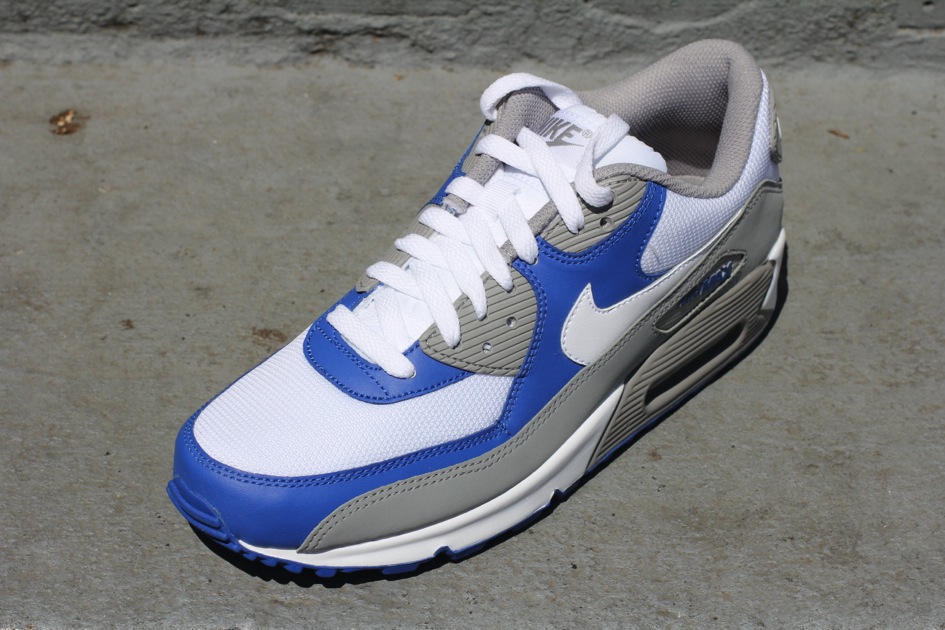 nike-air-max-90-medium-grey-varsity-royal-white-3 Nike Air Max 90 Medium Grey Varsity Royal White 3