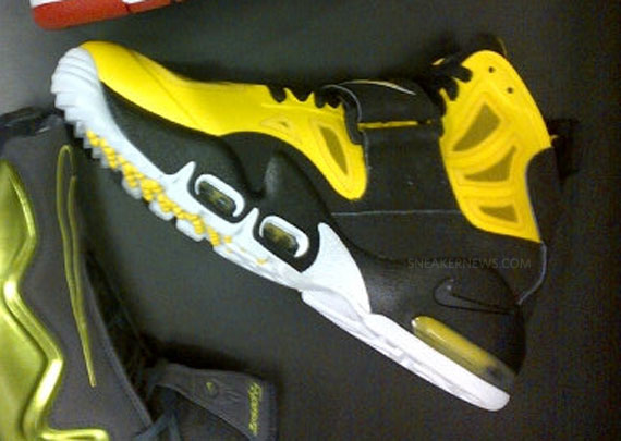 Nike Air Max Express Speed Yellow Black White 1