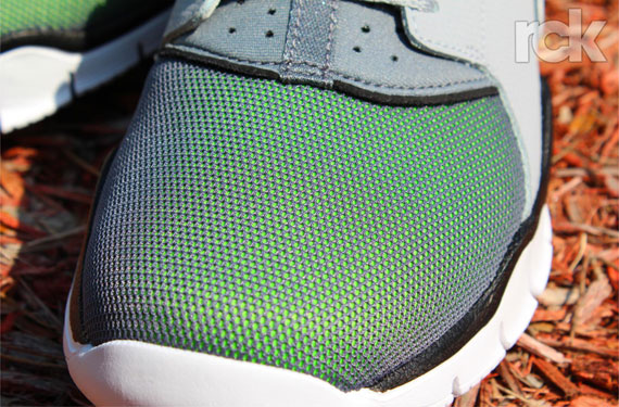 Nike Huarache Basketball 2012 Wolf Grey Action Green 6