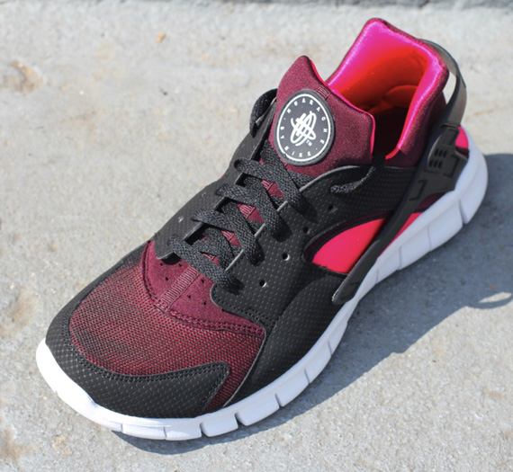 Nike Huarache Free Run - Black - Red 