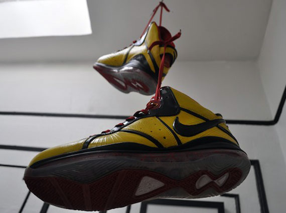 Nike LeBron 8 'Bruce Lee' Customs by Laptop LaSane