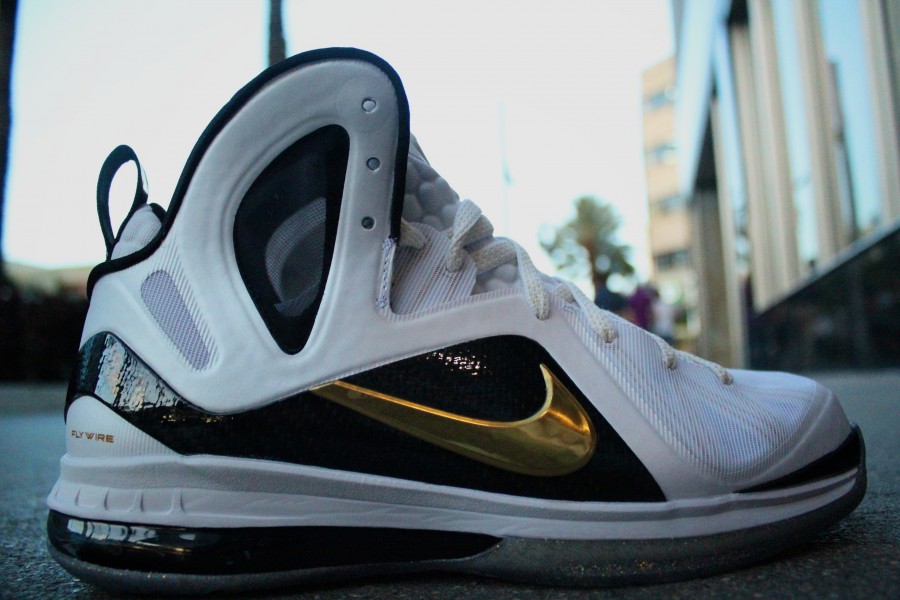 nike-lebron-9-ps-elite-home-white-gold-2 Nike Lebron 9 Ps Elite Home White Gold 2