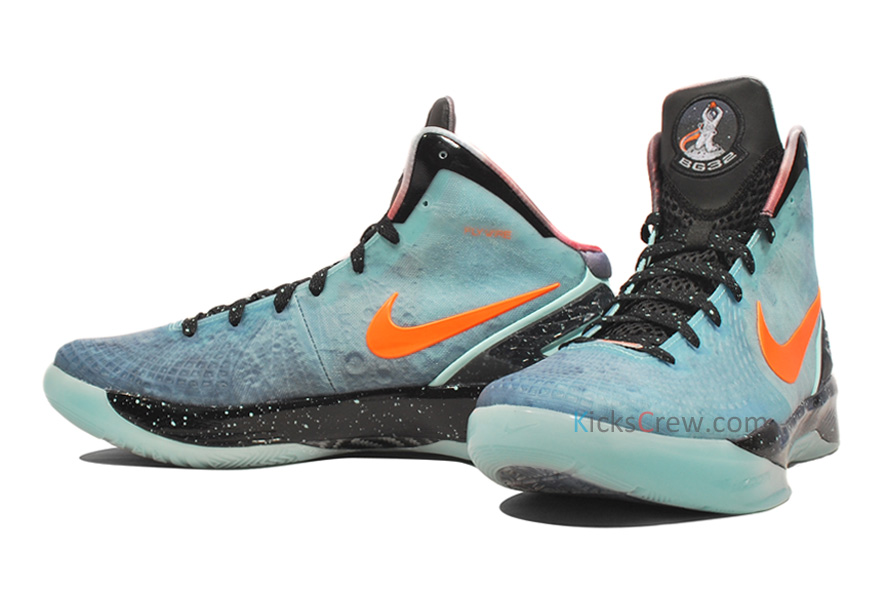 nike-zoom-hyperdunk-2011-supreme-blake-griffin-galaxy-pe-3 Nike Zoom Hyperdunk 2011 Supreme Blake Griffin Galaxy Pe 3