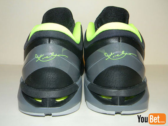 Nike Zoom Kobe Vii Black Volt Grey Sample 2