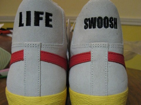 nike blazer swoosh life