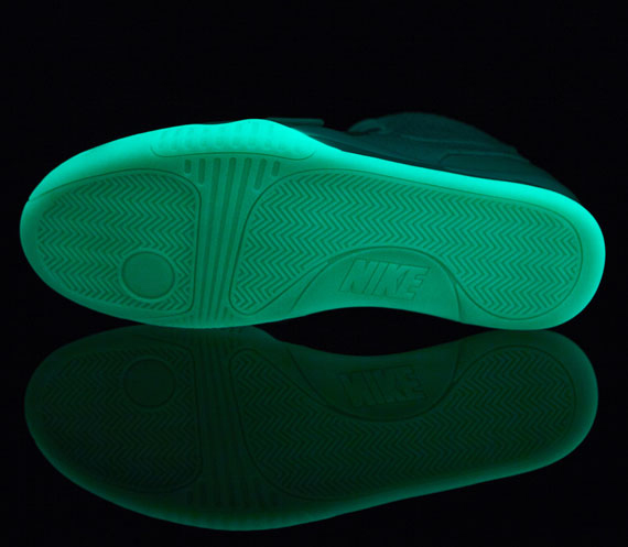 Air Yeezy 2 Unveiled 13