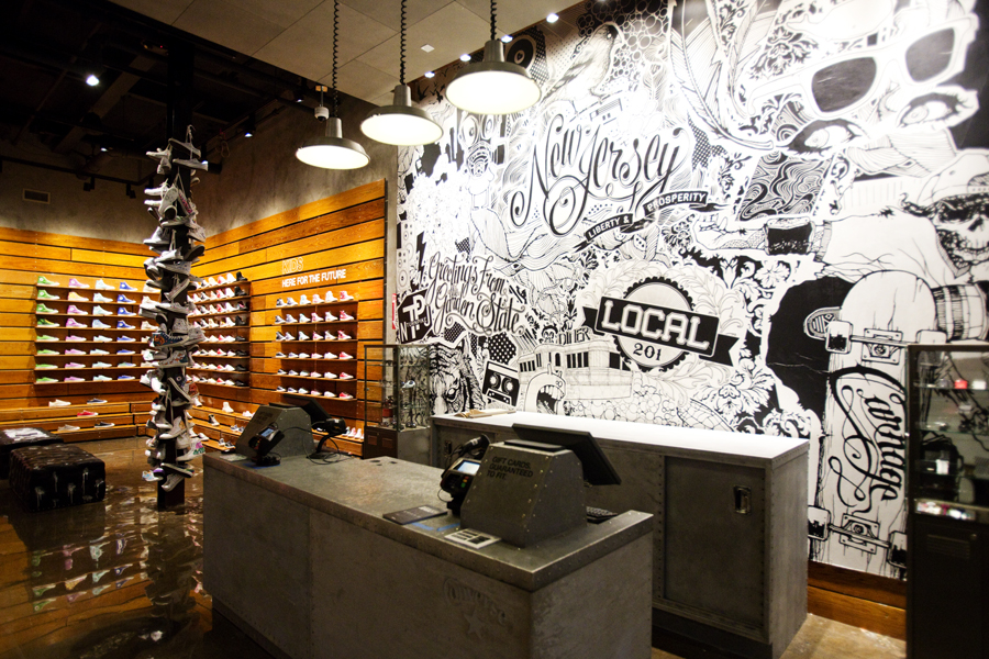 Converse Opens First Mall Based Retail Space New Jersey 05
