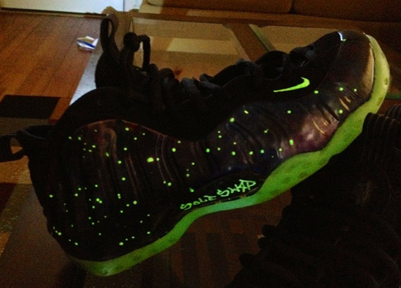 galaxy foamposites glow in the dark sole