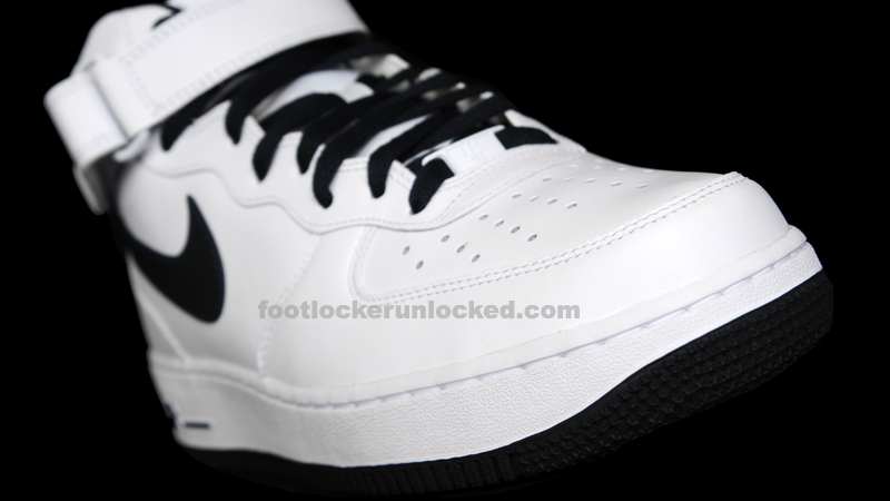 nike-air-force-1-mid-white-dark-obsidian-8 Nike Air Force 1 Mid White Dark Obsidian 8
