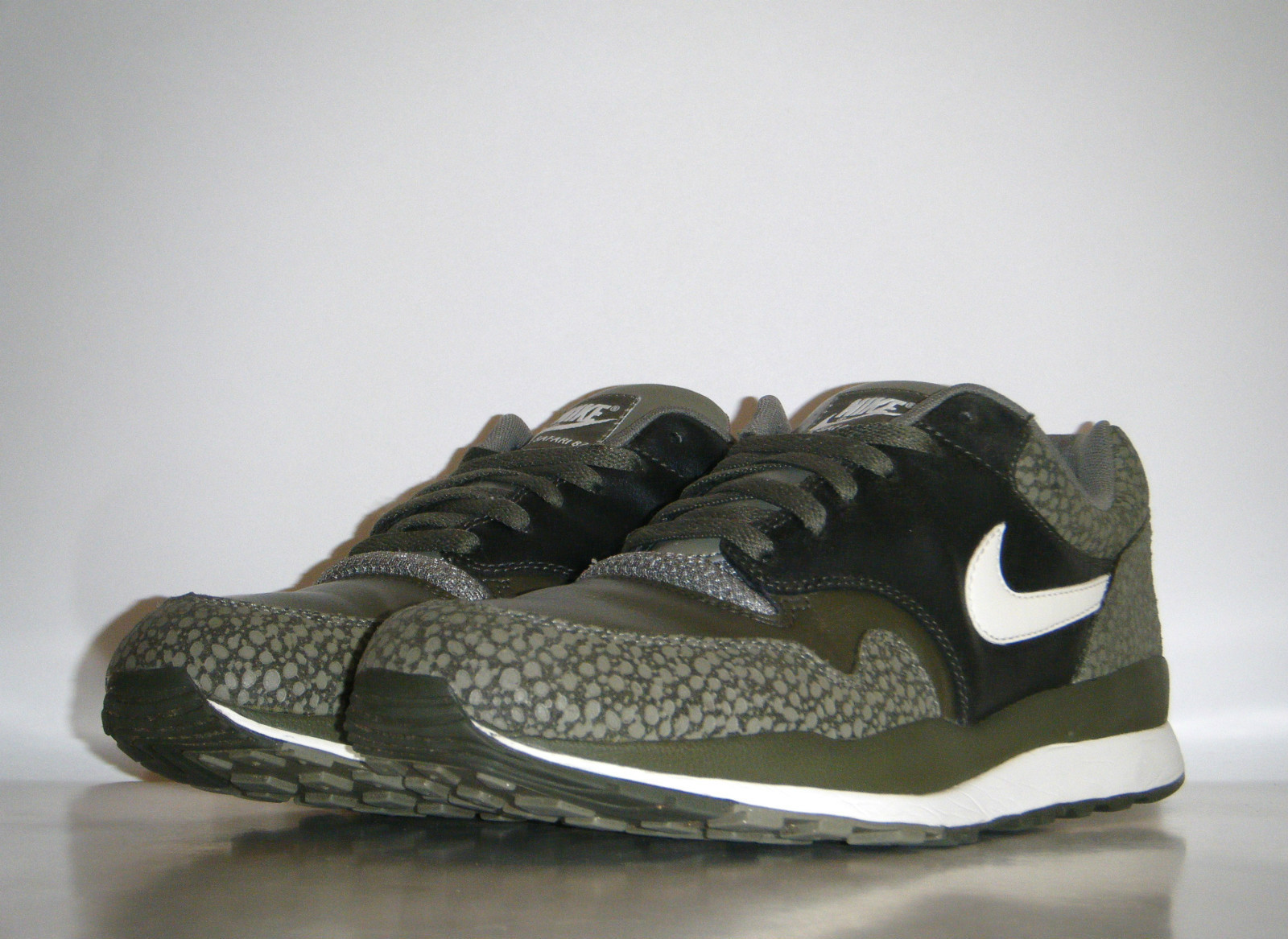 nike-air-safari-le-holiday-2012-sample-05 Nike Air Safari Le Holiday 2012 Sample 05