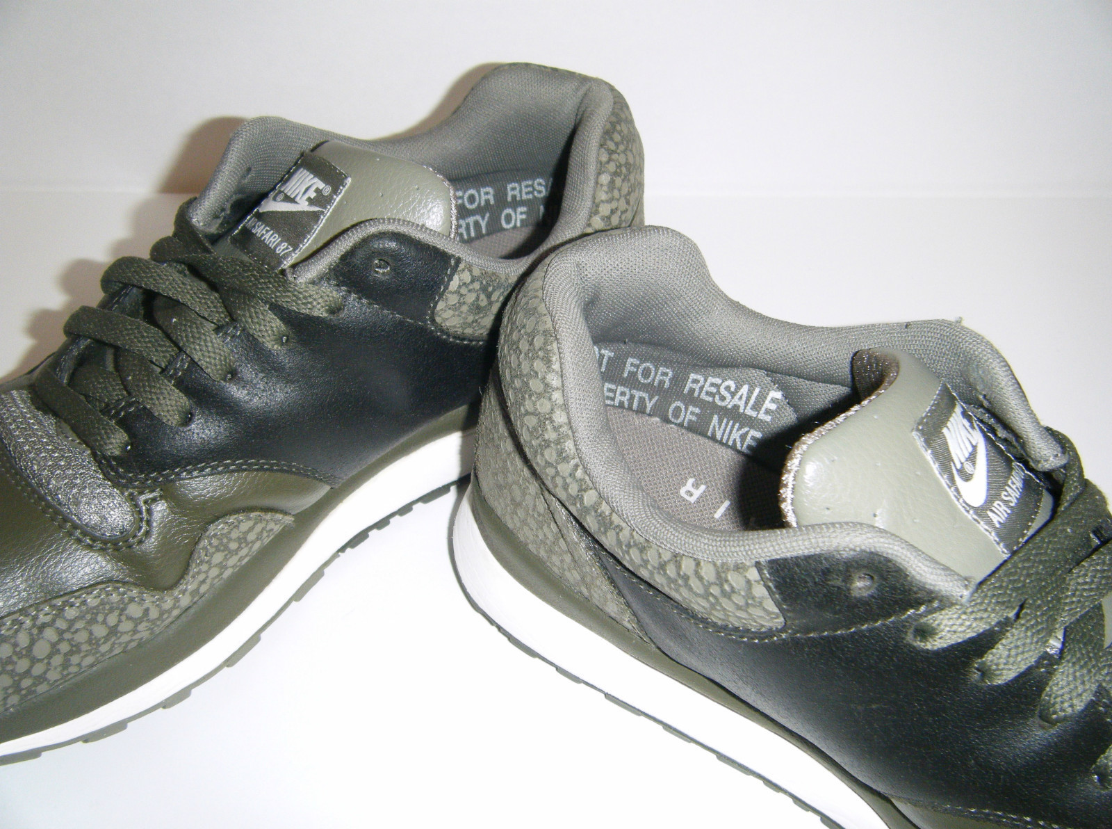 nike-air-safari-le-holiday-2012-sample-07 Nike Air Safari Le Holiday 2012 Sample 07